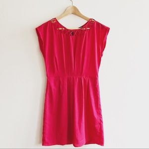 Red shift dress with exposed zip
